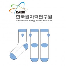 한국원자력연구원_KAERI의 남, 녀 공용 자수 수면양말 제작사례